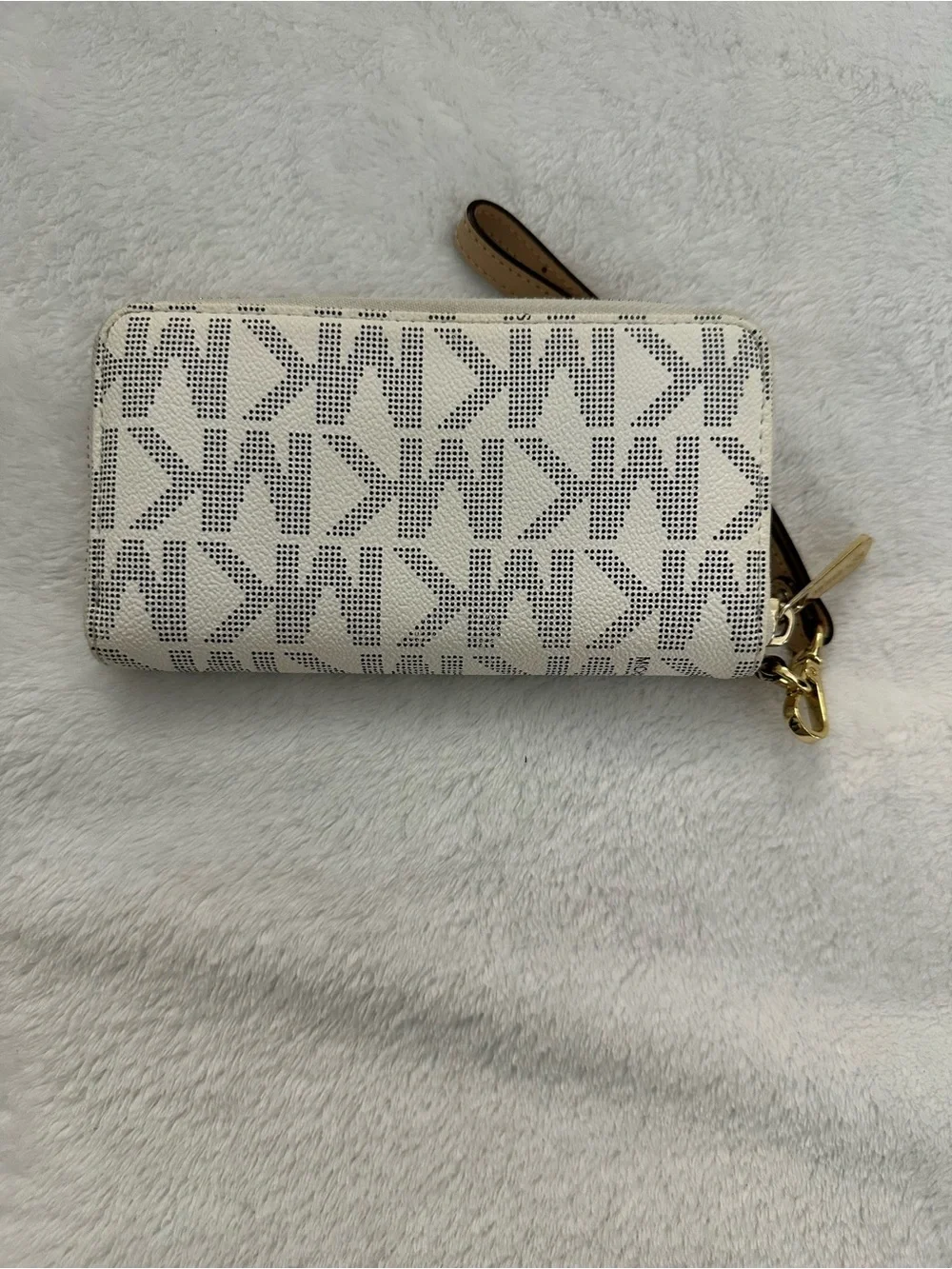Michael Kors White and Navy Signature Wristlet